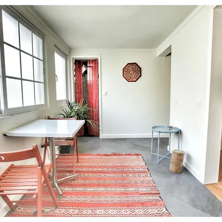 Apartamento Charming Top Floor River View, Historic Center *