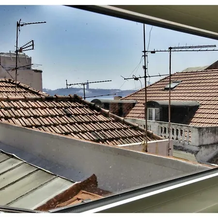 Apartment Charming Top Floor River View, Historic Center